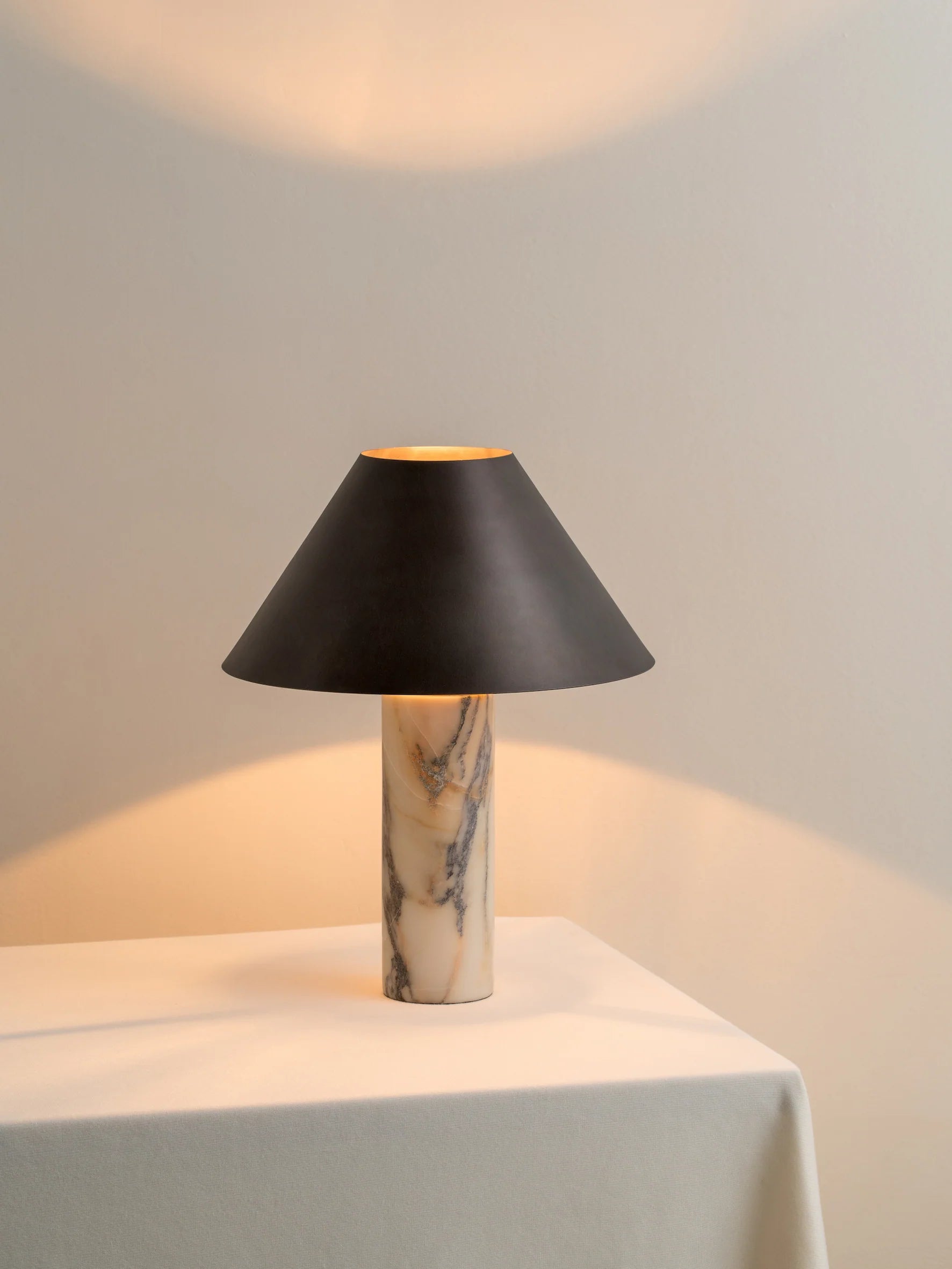 Calacatta Viola Classic Table Lamp | Italian Marble Lighting