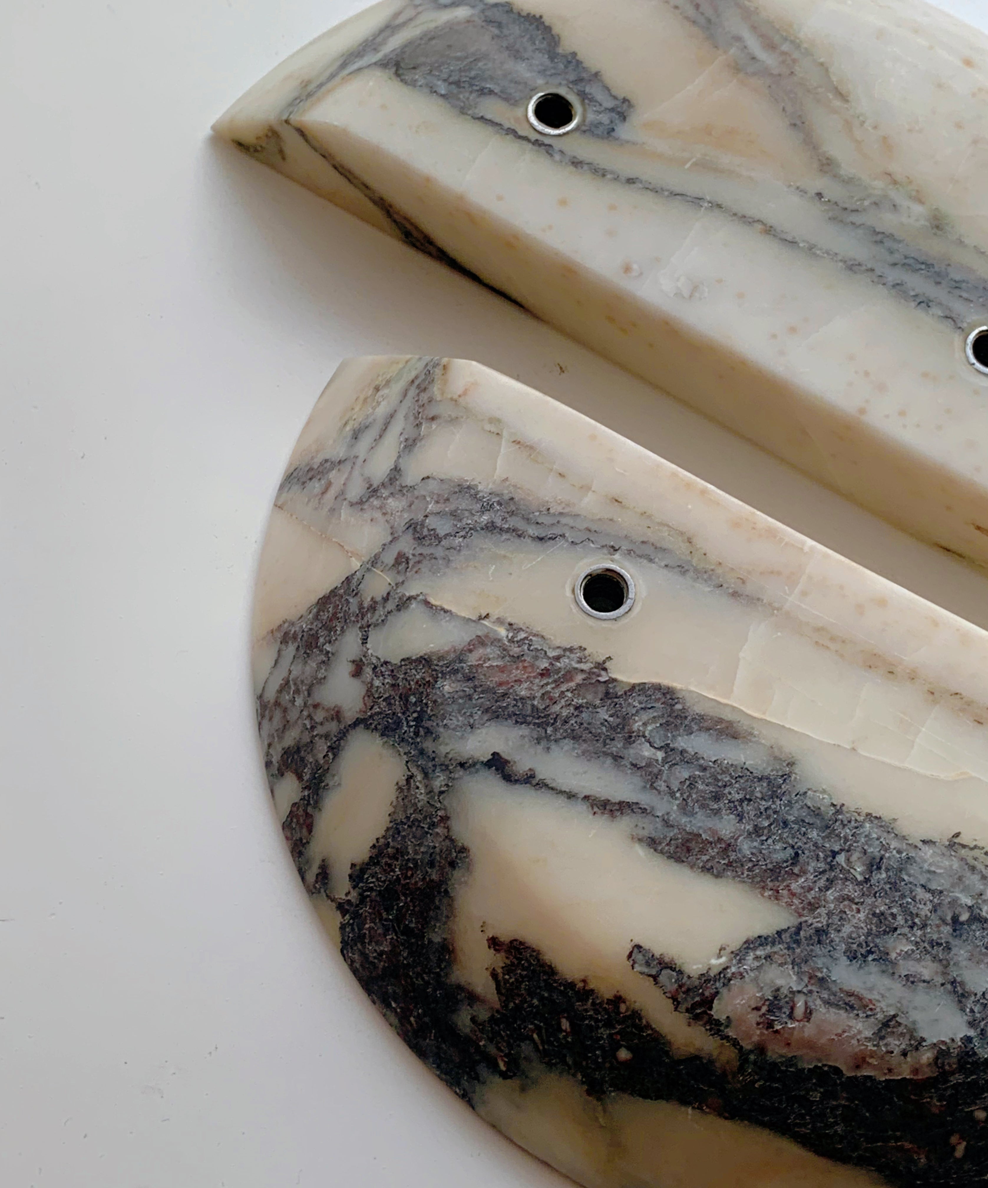 Calacatta Viola Round Marble Handles