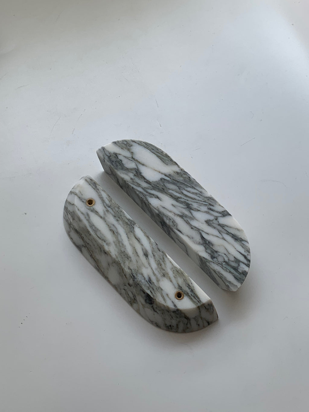 Arabescato White Small Oval Mable Handles