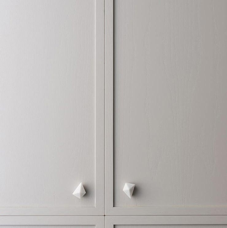 Carrara White Irregular Small Marble Handles